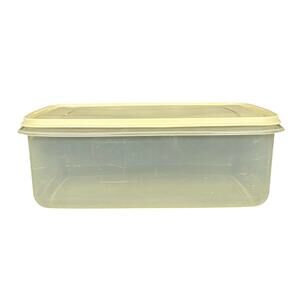 Rubbermaid Servin' Saver 8 Vintage Rectangular Container Almond Lid